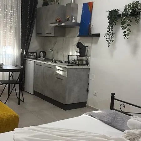 Apartment Monolocale Di Chiara Rom
